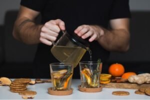How to Brew Persimmon Leaf Tea