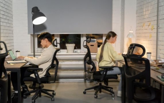 Essential Office Furniture and Ergonomics