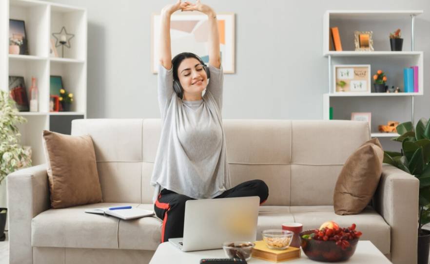 Living and Working Well: A Practical Guide to Thriving Without Burnout