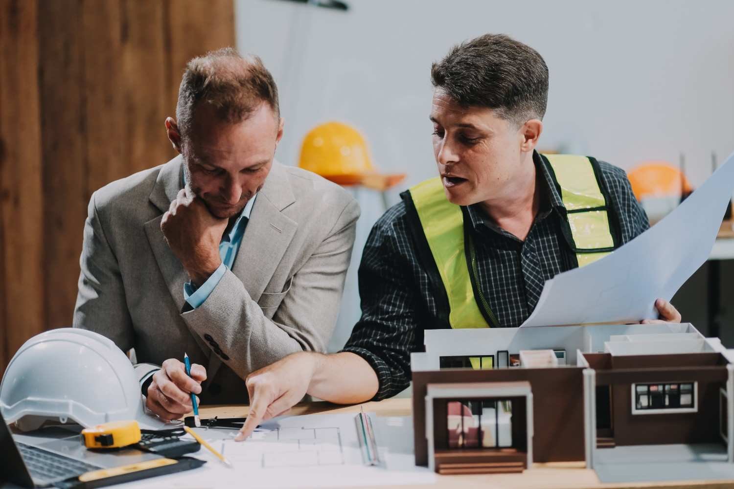 How Construction Experts Solve Building Challenges